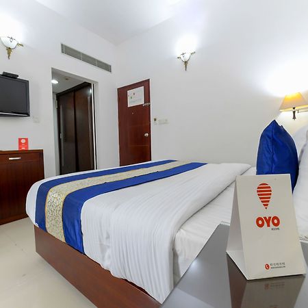 Oyo 7188 Ajantha Regency Hotel Kochi Exterior photo