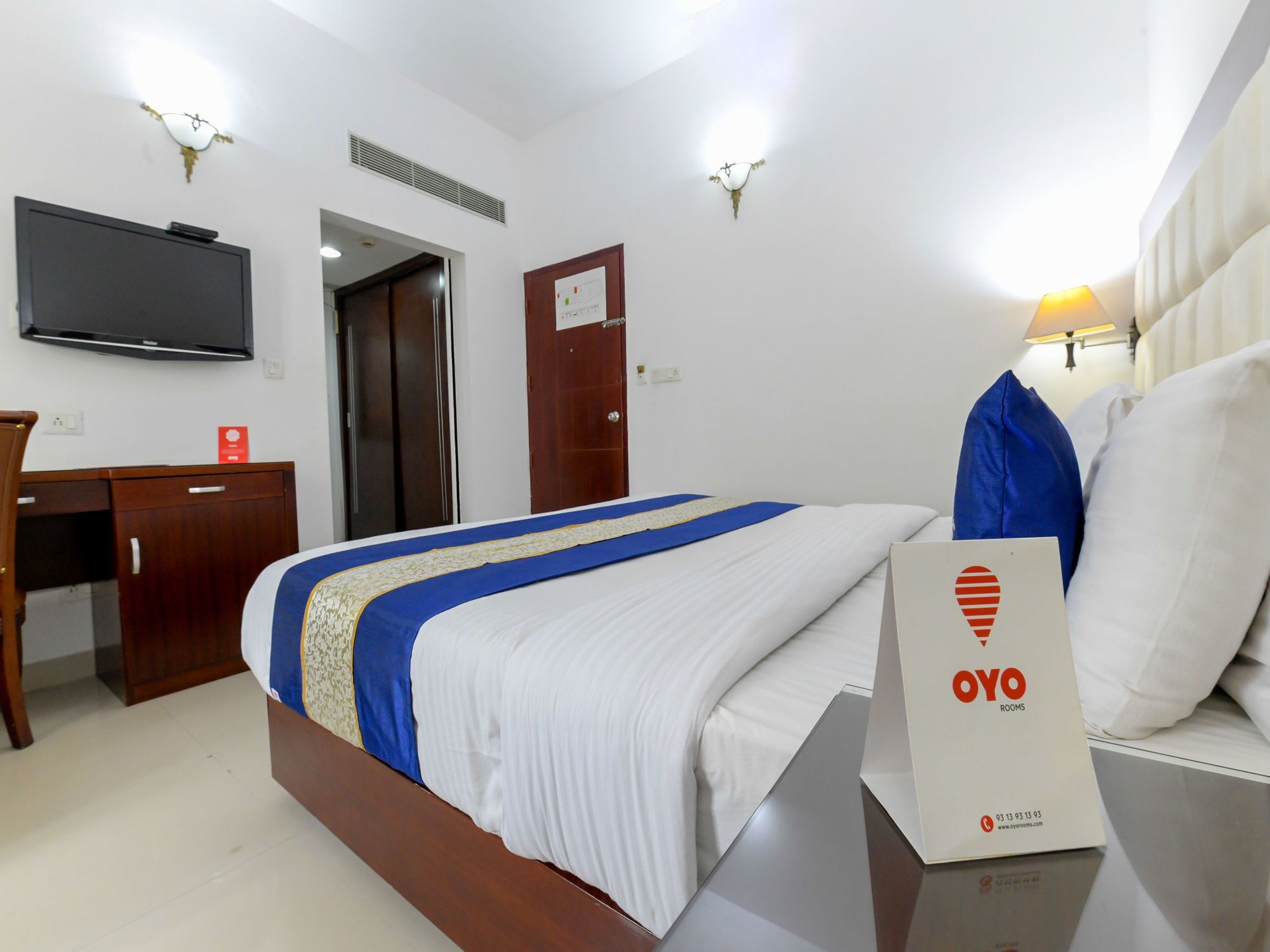 Oyo 7188 Ajantha Regency Hotel Kochi Exterior photo