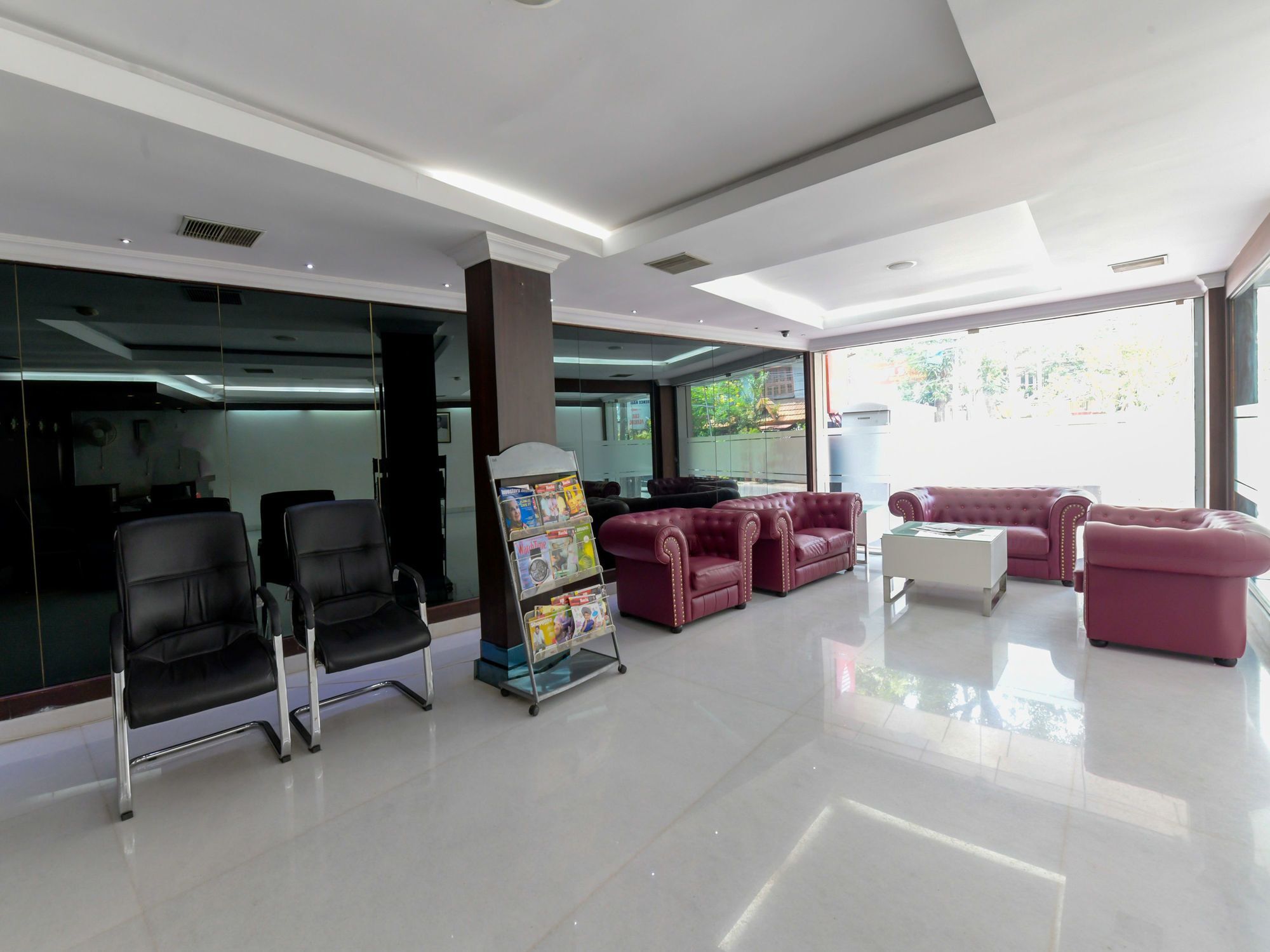 Oyo 7188 Ajantha Regency Hotel Kochi Exterior photo