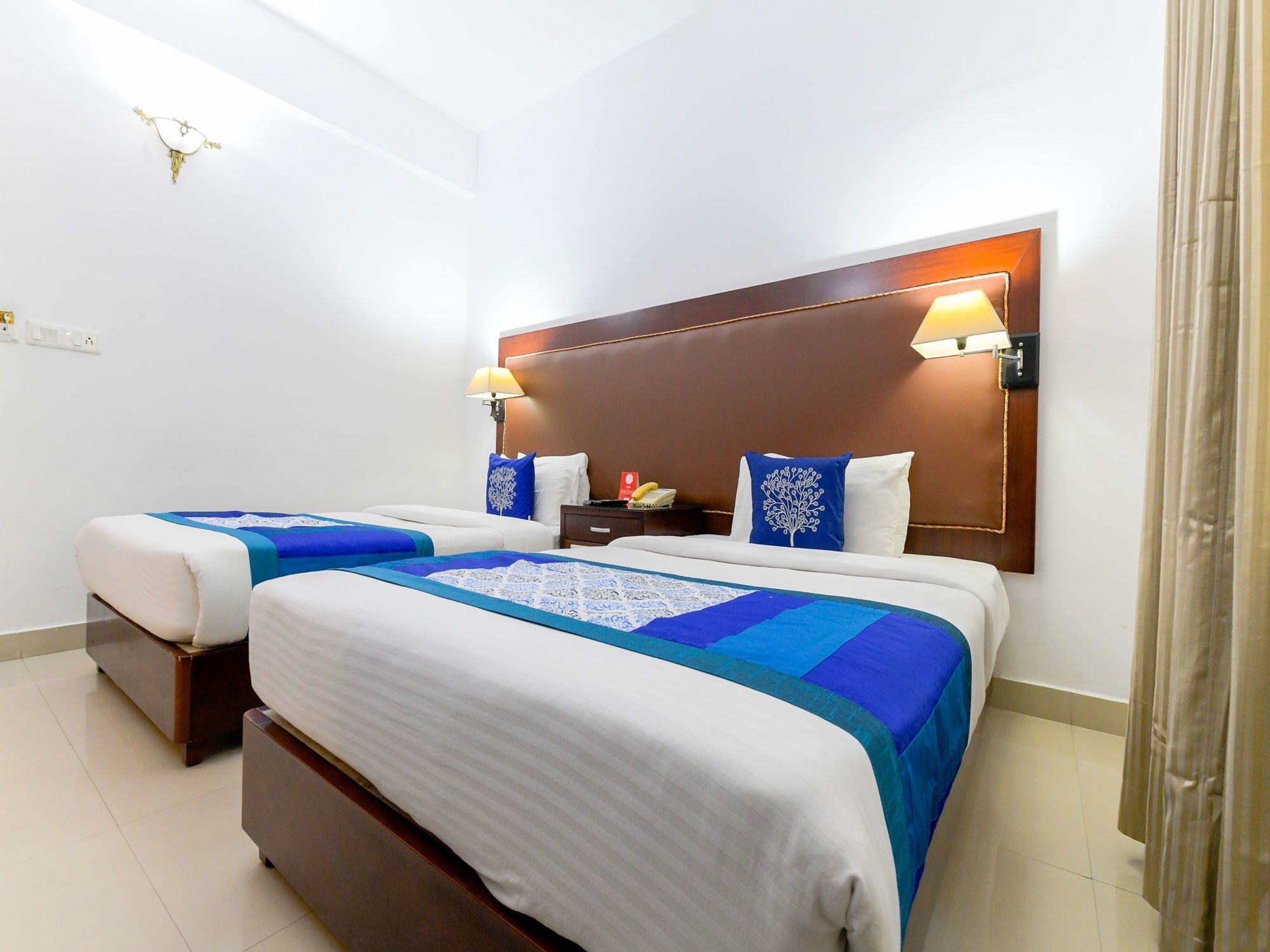 Oyo 7188 Ajantha Regency Hotel Kochi Exterior photo